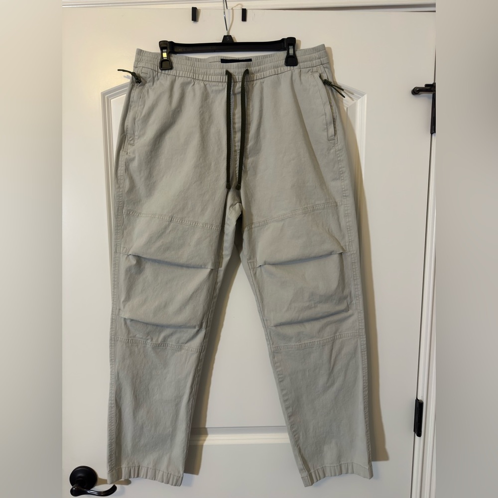 Worn once, Abercrombie men’s cargo pants, size L